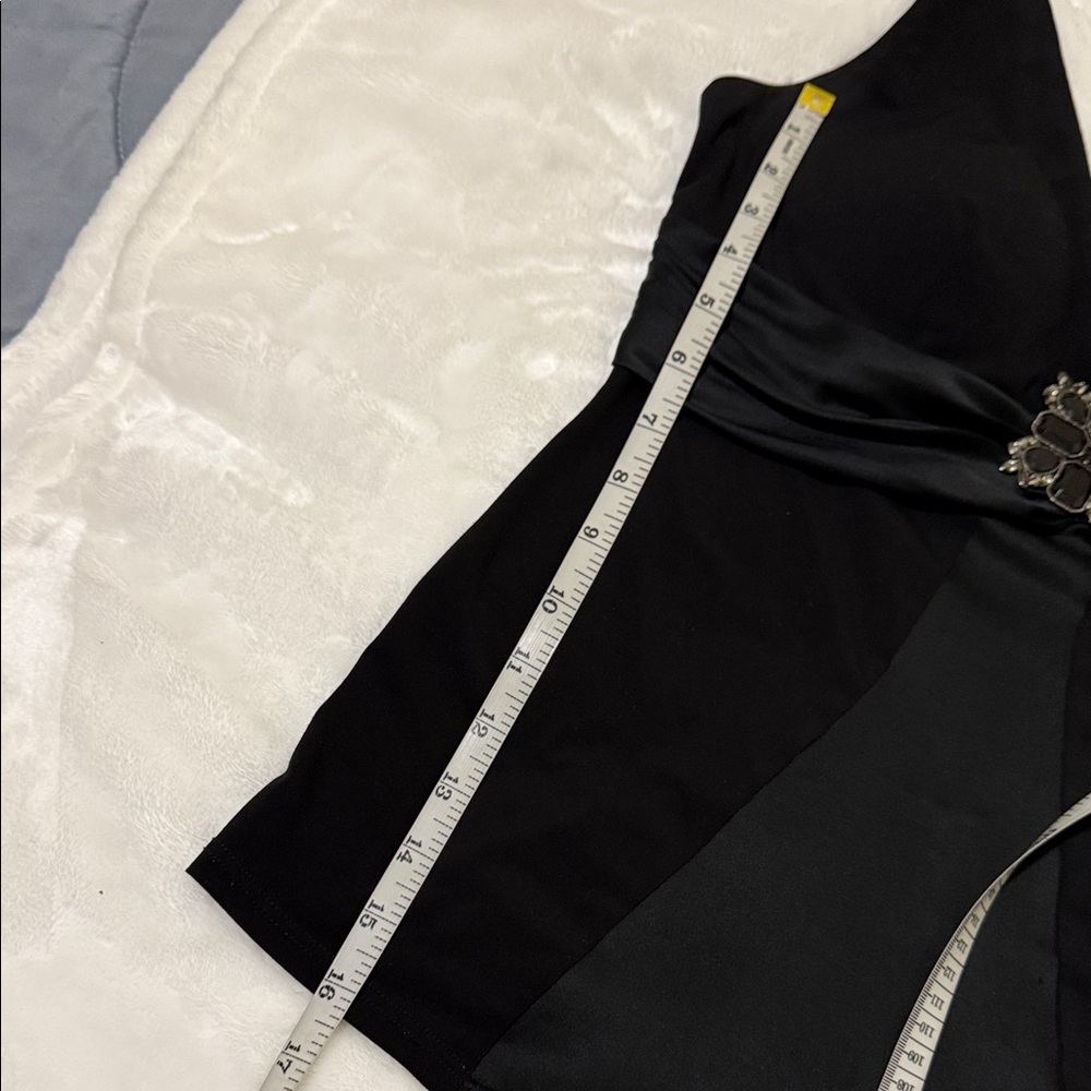 Cache Black Sleeveless Blouse with Embellished Detail - Picture 12 of 13